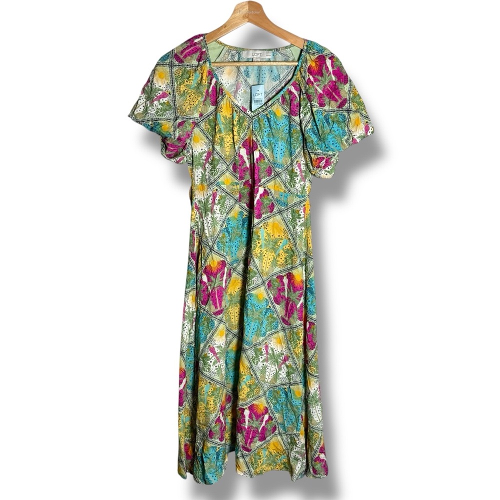 NWT LOFT Petites Palm/Hawaiian 'Rafia' V-Neck Midi Dress